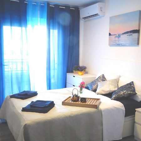 Studio With Terrace And Pool 또레비에하 외부 사진